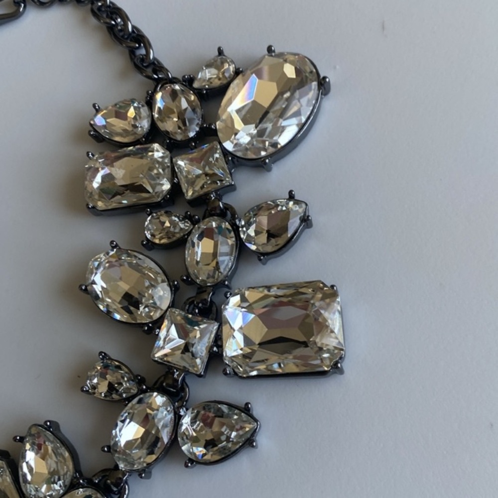 Zara Crystal Necklace - Picture 3 of 9